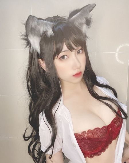 25岁女高中生