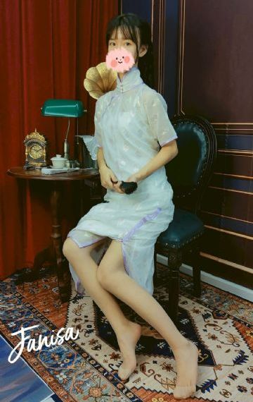 我的巨ru麻麻奶水喷小说